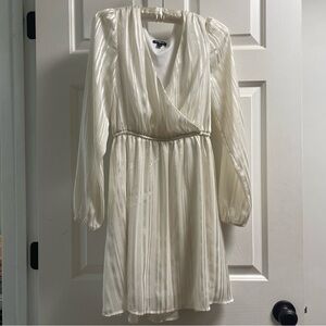 Express Ladies XS V-Neck Long Sleeve Mini Dress Cream Biege Off White